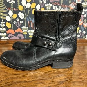 Lucchese black leather ankle boots ladies size 7.5